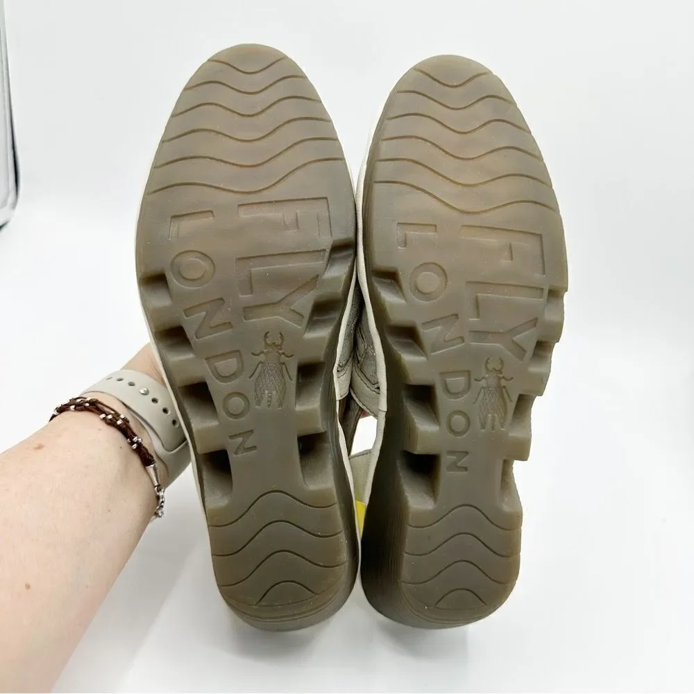 FLY London  Pearl/Off-White Cool/Mousse 39 (US Women's 8.5) Wedge Comfort Sandal